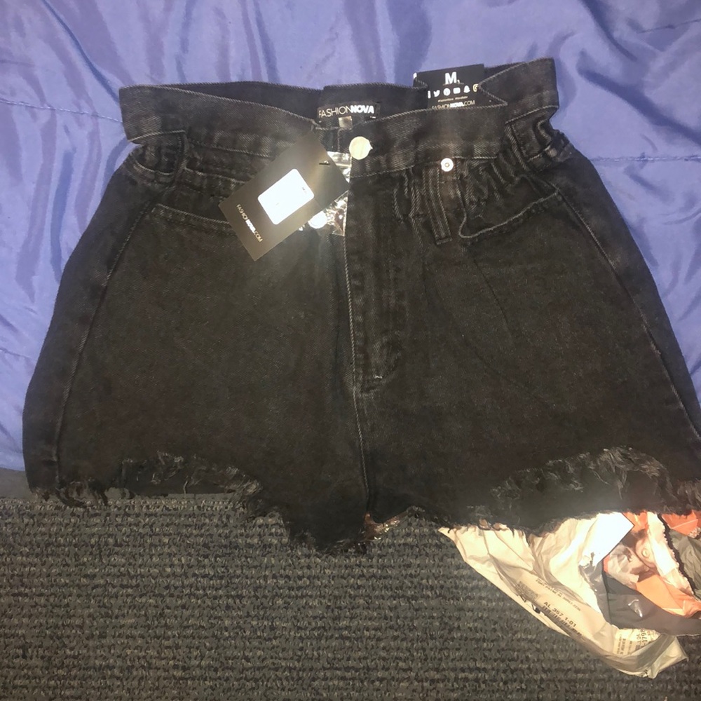 Fashion nova shorts